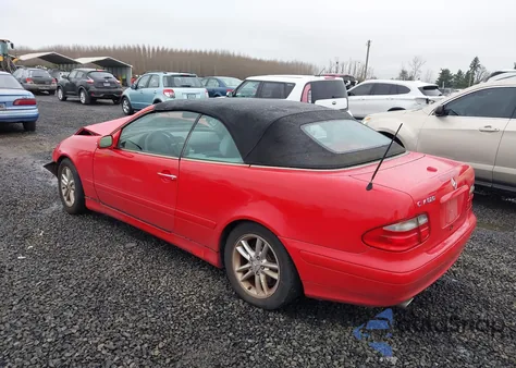 2002 Mercedes-Benz Clk 320 z USA, uszkodzony, nr VIN WDBLK65G62T110695